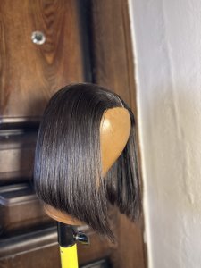 Styling of a bone straight wig